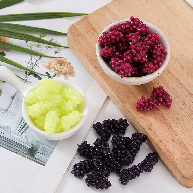 Kitchen Gadgets Green - 10 szt. Mini Sztuczne Winogrona Zielone