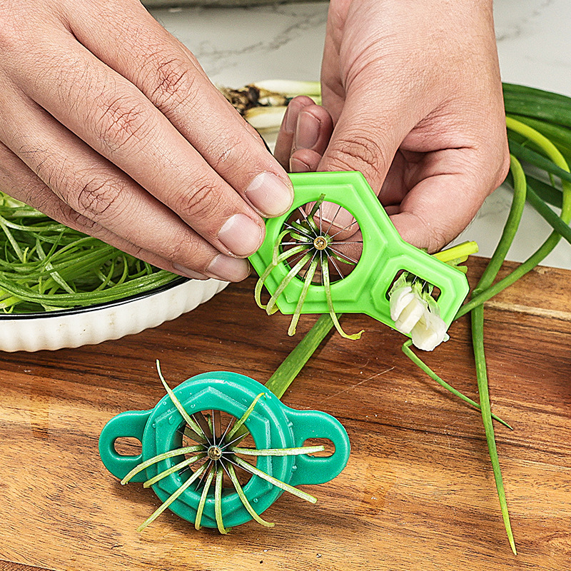 Kitchen Gadgets Green - 1 szt. Krajalnica do cebuli zielonej,